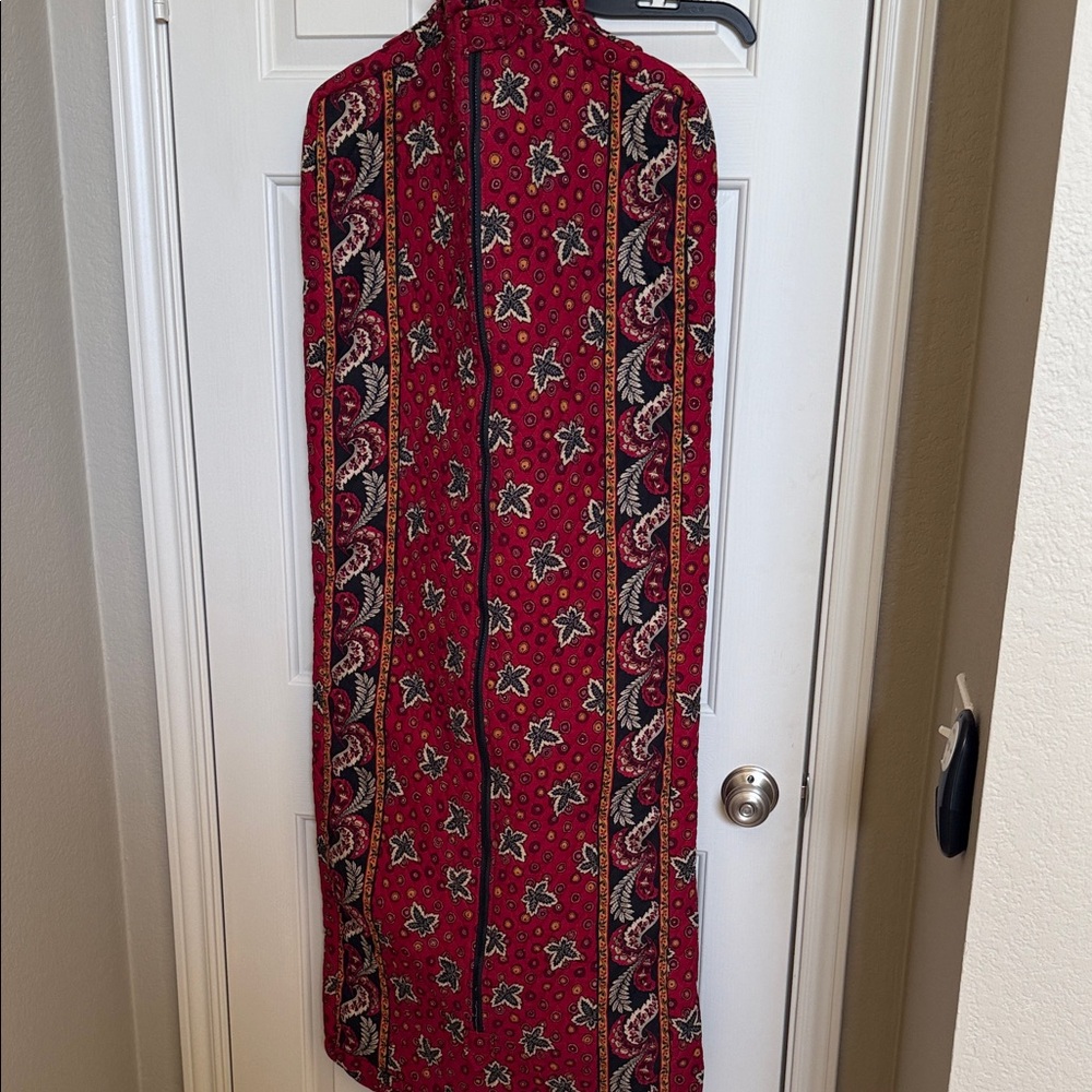 Vera Bradley Red Leaf Garment Bag and Duffel Bag Set - Picture 2 of 4